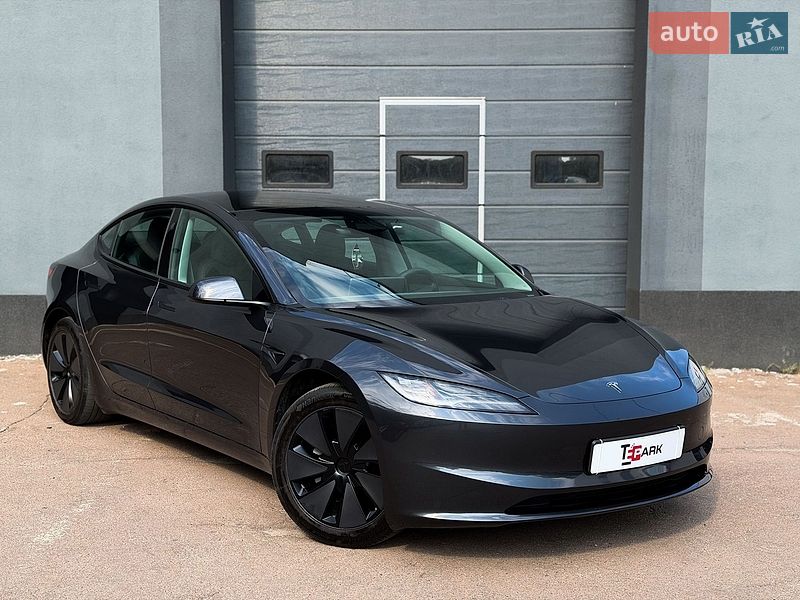 Седан Tesla Model 3 2024 в Києві фото Седан Tesla Model 3 2024 в Києві