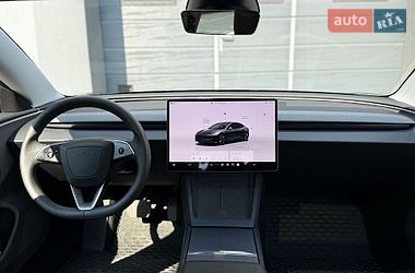Седан Tesla Model 3 2024 в Києві фото 18 Седан Tesla Model 3 2024 в Києві