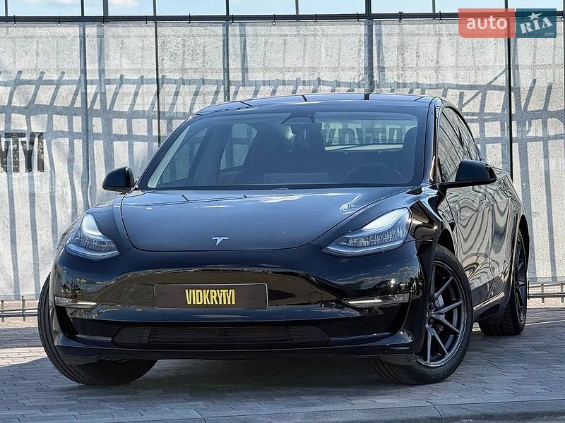 Tesla Model 3 2018