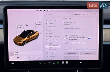Седан Tesla Model 3 2018 в Киеве