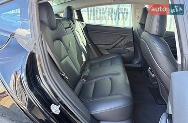 Седан Tesla Model 3 2018 в Киеве