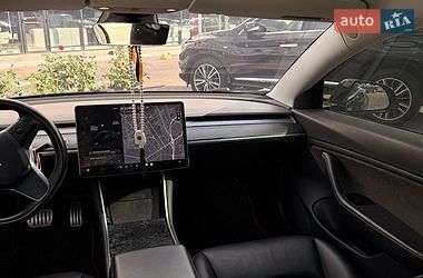 Седан Tesla Model 3 2019 в Одессе