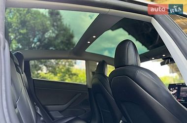 Седан Tesla Model 3 2019 в Дніпрі