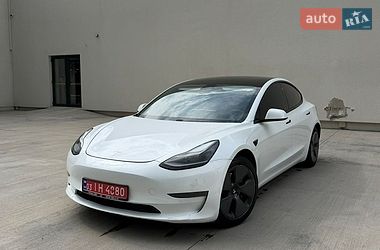 Седан Tesla Model 3 2021 в Луцке