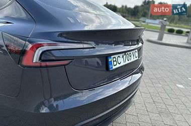Седан Tesla Model 3 2024 в Івано-Франківську