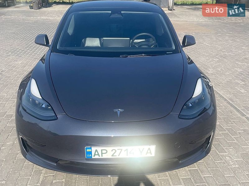 Седан Tesla Model 3 2023 в Запоріжжі