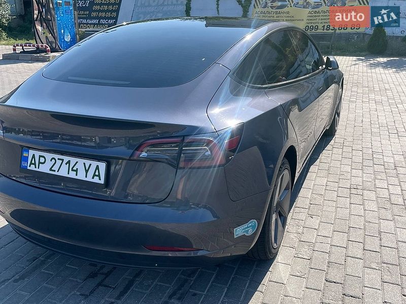 Седан Tesla Model 3 2023 в Запоріжжі