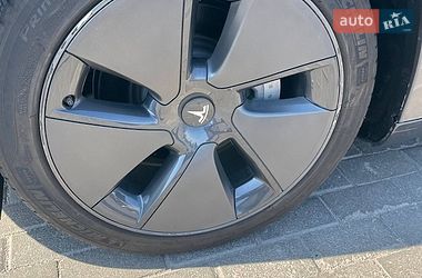 Седан Tesla Model 3 2023 в Запоріжжі