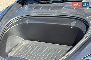 Седан Tesla Model 3 2019 в Харкові
