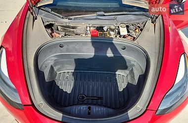 Седан Tesla Model 3 2021 в Ивано-Франковске