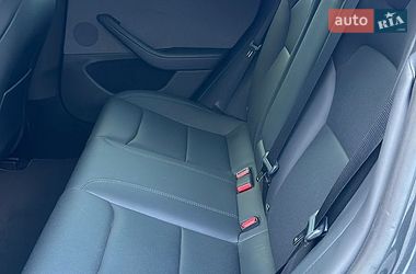 Седан Tesla Model 3 2025 в Черновцах