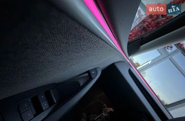 Седан Tesla Model 3 2025 в Черновцах