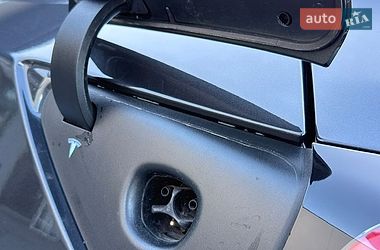 Седан Tesla Model 3 2025 в Черновцах