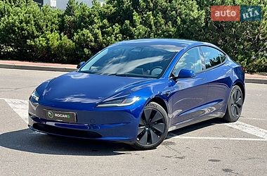Седан Tesla Model 3 2024 в Києві