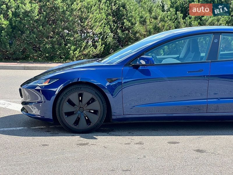 Седан Tesla Model 3 2024 в Киеве фото 12 Седан Tesla Model 3 2024 в Киеве