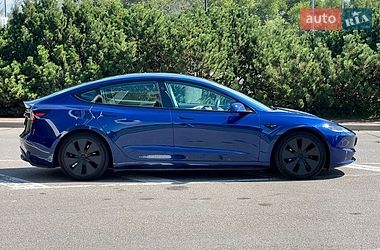 Седан Tesla Model 3 2024 в Києві
