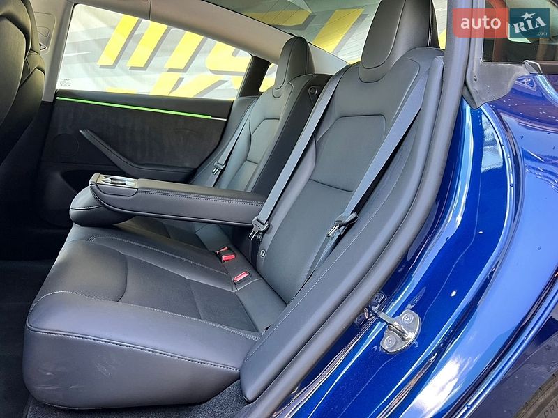 Седан Tesla Model 3 2024 в Киеве фото 35 Седан Tesla Model 3 2024 в Киеве