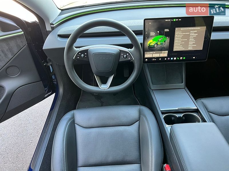 Седан Tesla Model 3 2024 в Києві