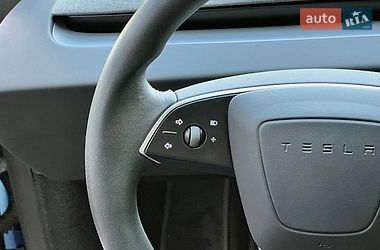 Седан Tesla Model 3 2024 в Києві