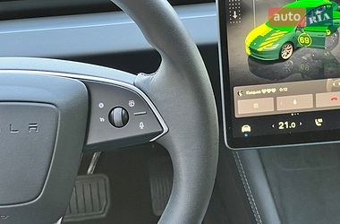 Седан Tesla Model 3 2024 в Києві