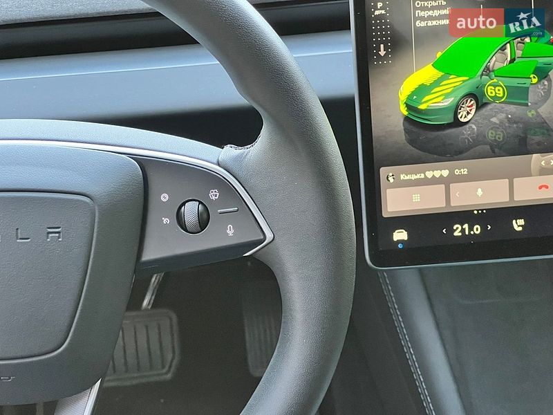 Седан Tesla Model 3 2024 в Києві