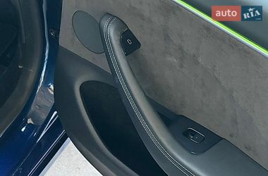 Седан Tesla Model 3 2024 в Києві