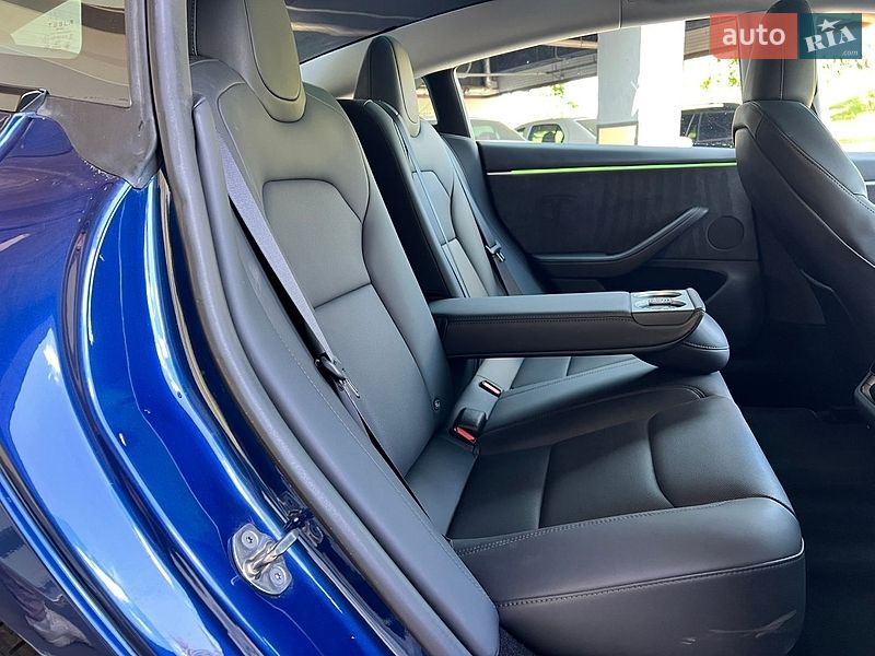 Седан Tesla Model 3 2024 в Киеве фото 45 Седан Tesla Model 3 2024 в Киеве