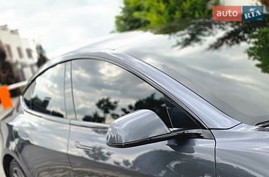 Седан Tesla Model 3 2018 в Львове