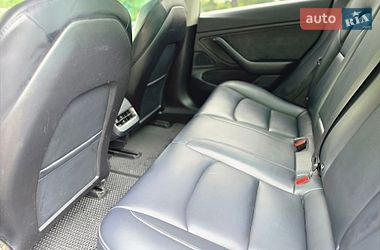 Седан Tesla Model 3 2018 в Львове