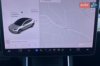 Седан Tesla Model 3 2018 в Ізяславі
