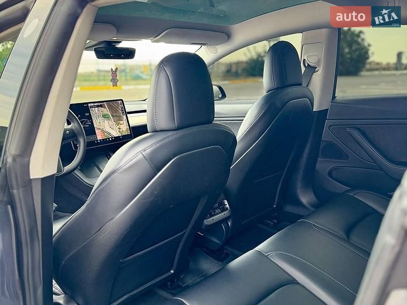 Седан Tesla Model 3 2021 в Одесі