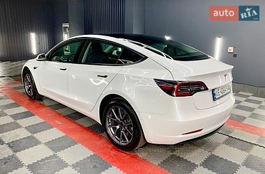 Седан Tesla Model 3 2021 в Кам'янському