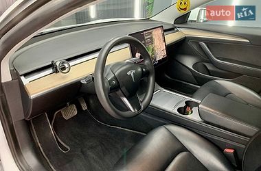 Седан Tesla Model 3 2021 в Кам'янському