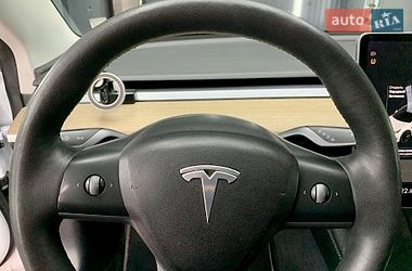 Седан Tesla Model 3 2021 в Кам'янському
