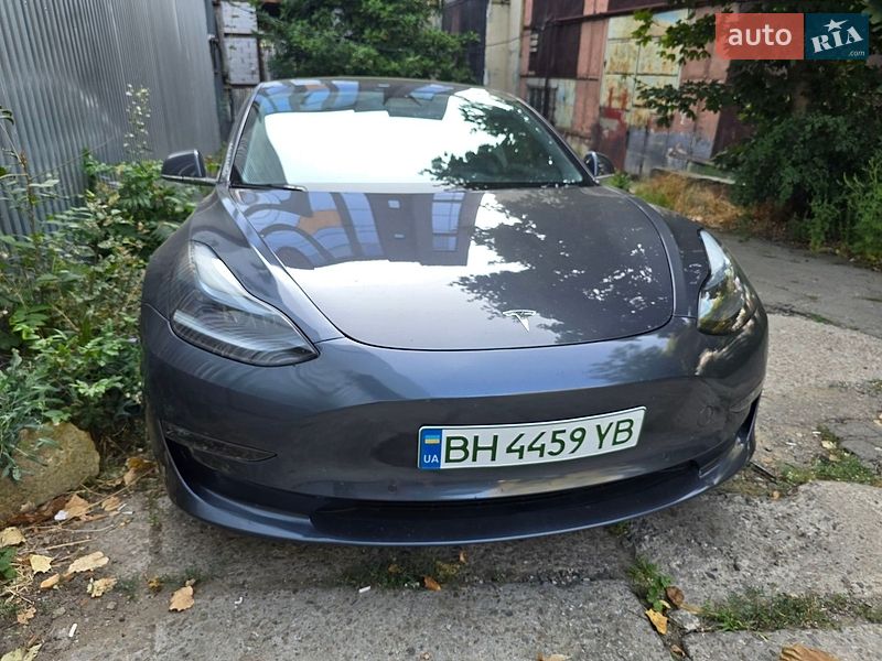 Седан Tesla Model 3 2019 в Одессе