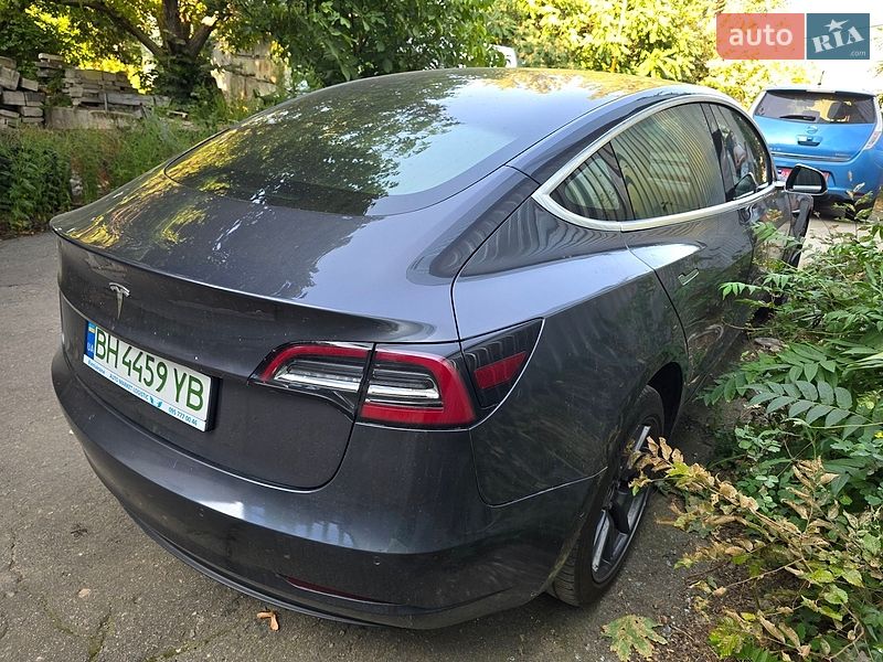 Седан Tesla Model 3 2019 в Одессе