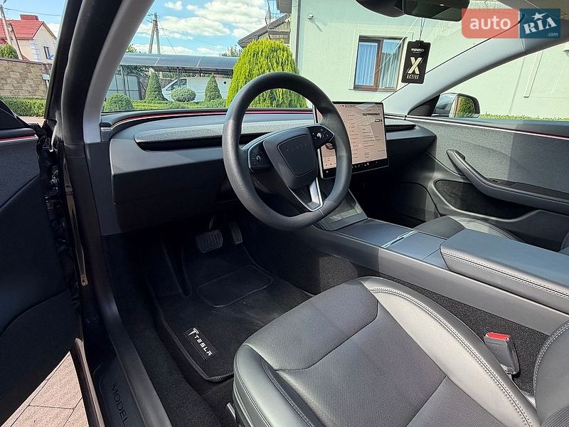 Седан Tesla Model 3 2024 в Луцке фото 7 Седан Tesla Model 3 2024 в Луцке