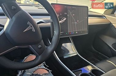 Седан Tesla Model 3 2020 в Луцьку