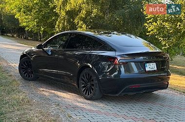 Седан Tesla Model 3 2024 в Черновцах фото 7 Седан Tesla Model 3 2024 в Черновцах