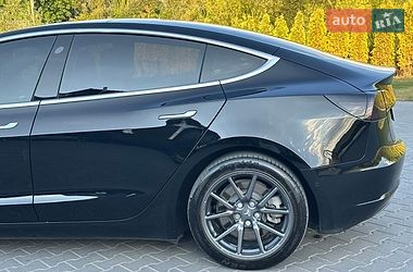 Седан Tesla Model 3 2019 в Тернополе