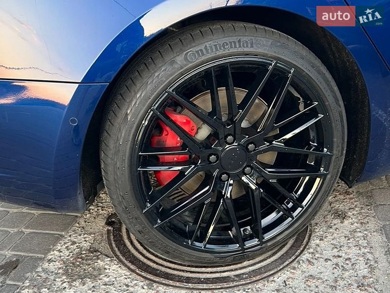 Седан Tesla Model 3 2020 в Києві