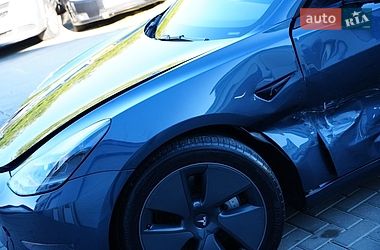 Седан Tesla Model 3 2024 в Дрогобичі
