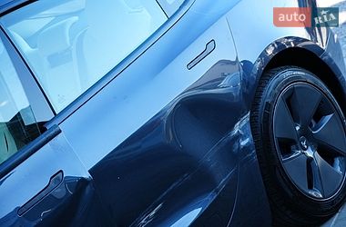 Седан Tesla Model 3 2024 в Дрогобичі