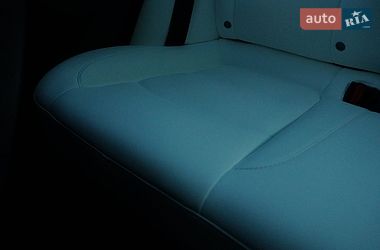 Седан Tesla Model 3 2024 в Дрогобичі