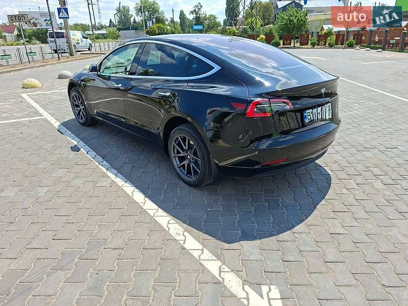 Седан Tesla Model 3 2019 в Вознесенске