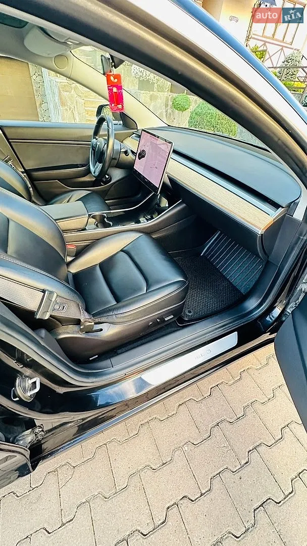2019 Tesla Model 3 - мініатюра 24