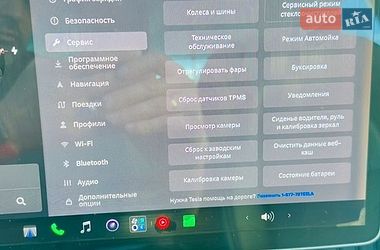 Седан Tesla Model 3 2019 в Чернівцях