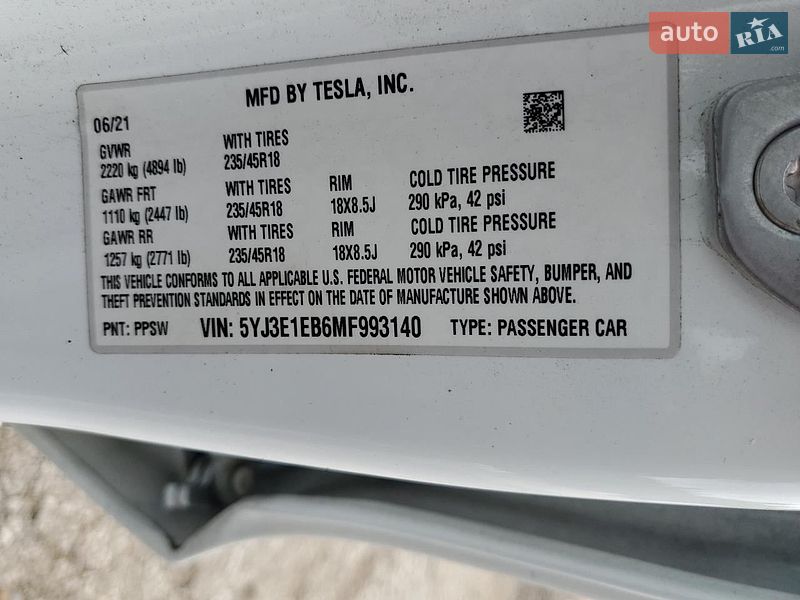 Седан Tesla Model 3 2021 в Рівному