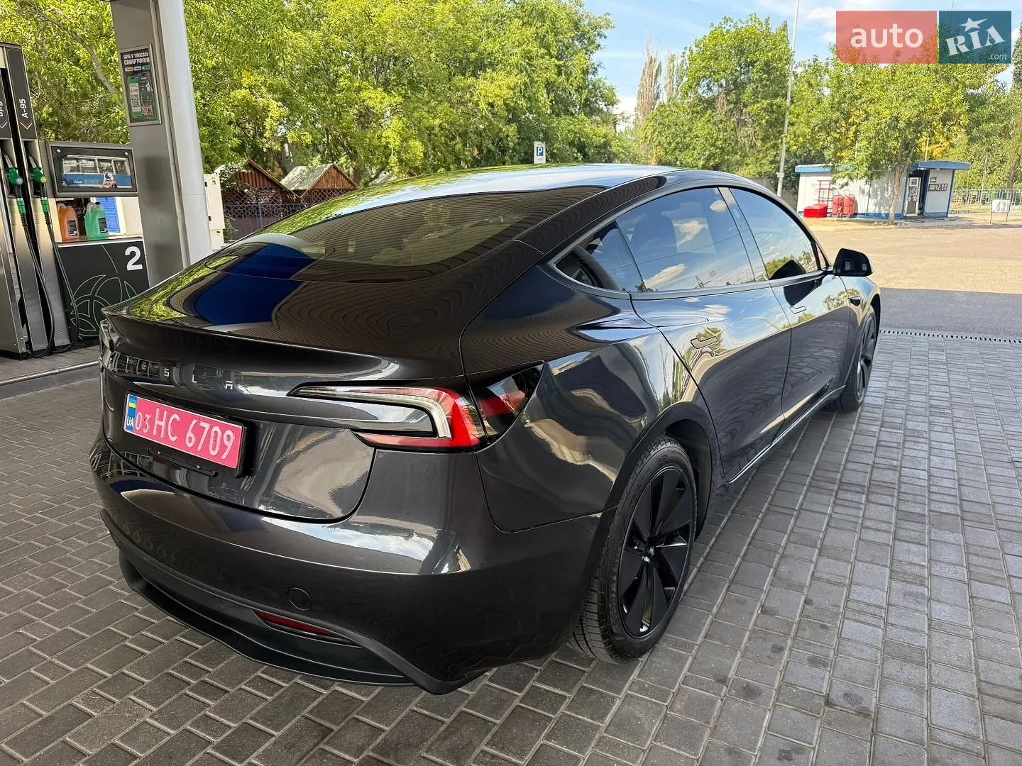 2024 Tesla Model 3 - мініатюра 8