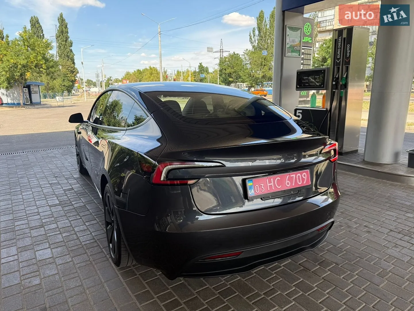 2024 Tesla Model 3 - мініатюра 9